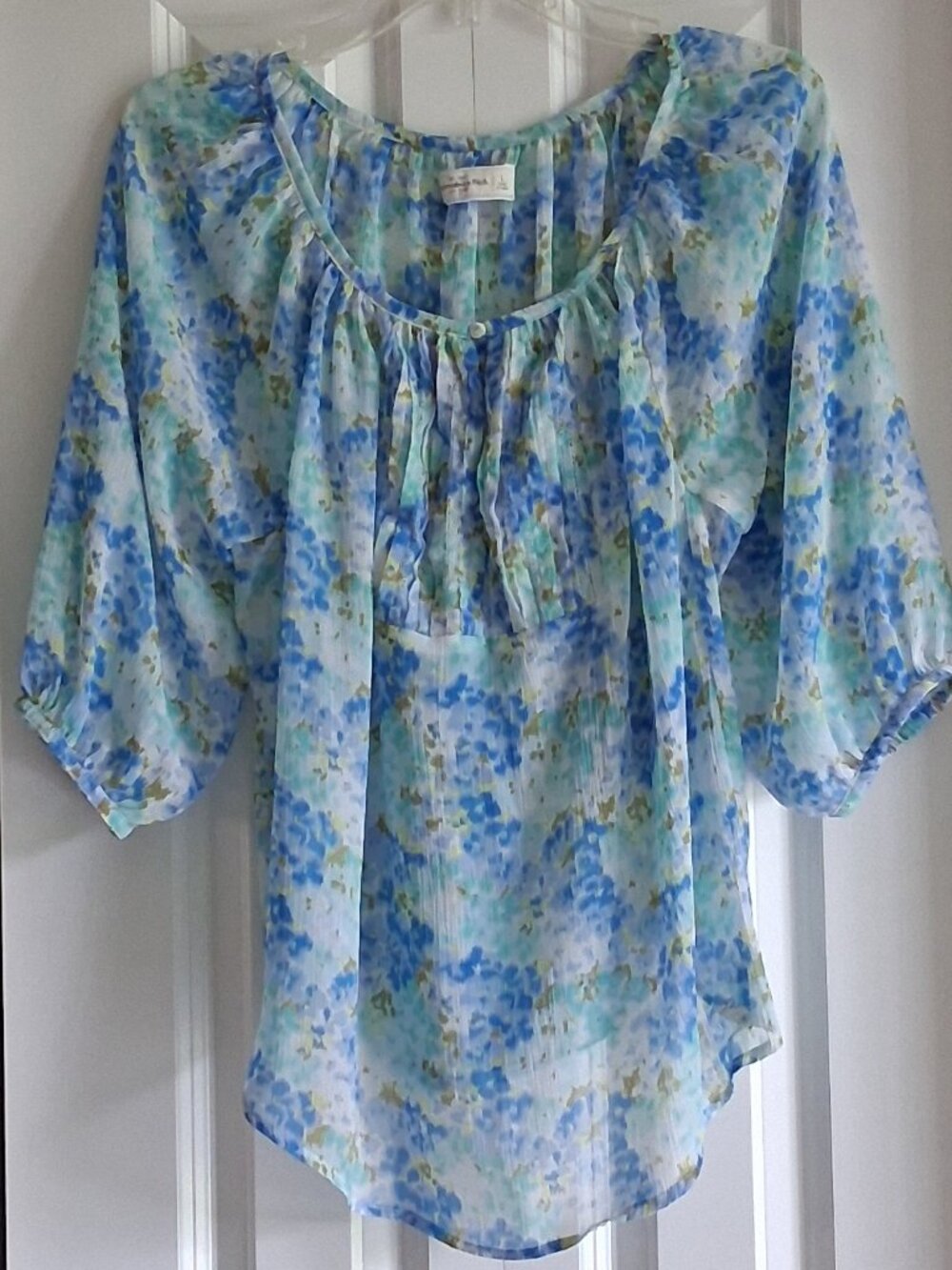 Abercrombie & Fitch Blue & White Lightweight Floral Boho Blouse Women's Size L